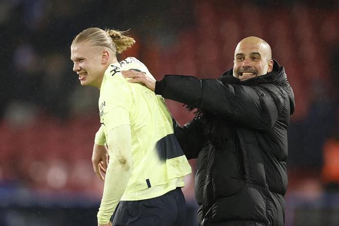 里程碑！库里父子超科赶詹历史第二 3分失准勇三崩再现