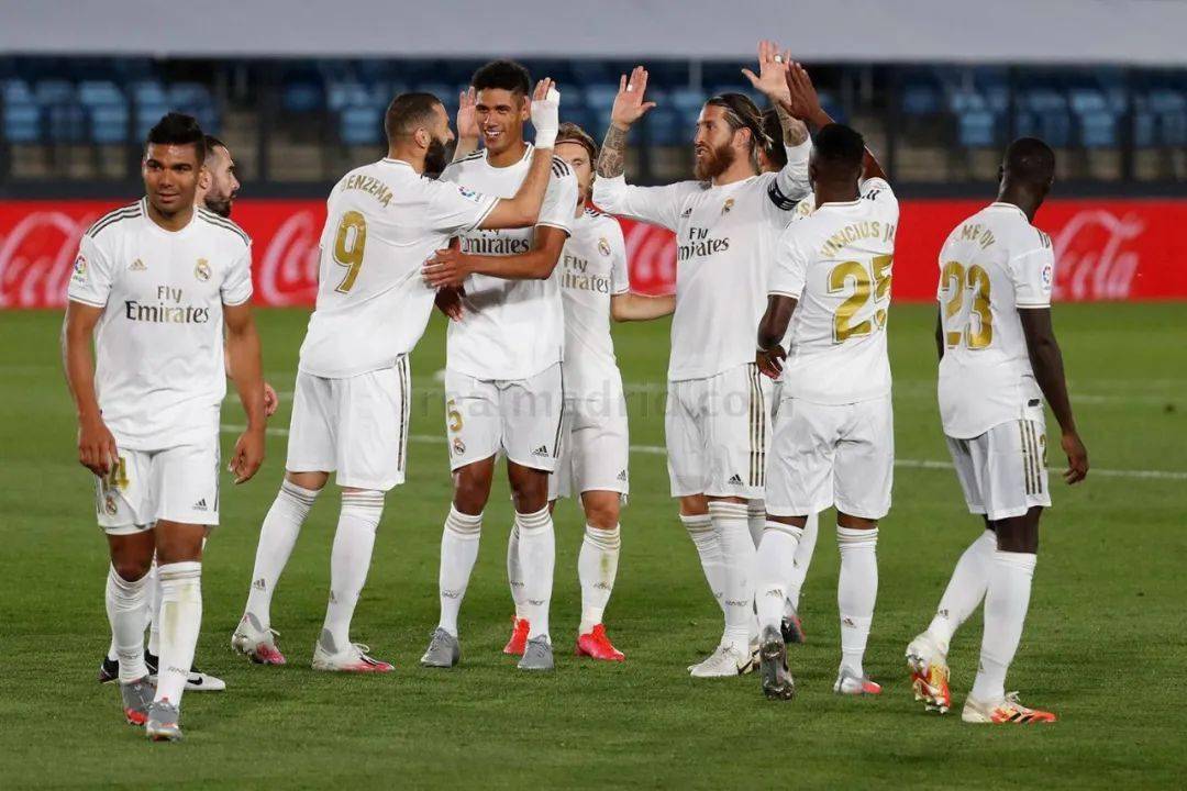 英雄联盟2025全球总决赛17支队伍集结完毕：有老登，也有新人！