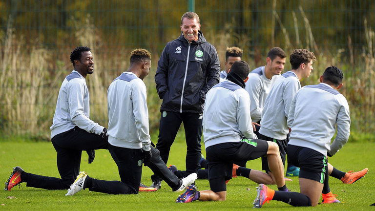 电竞虚拟偶像参加全球巡演